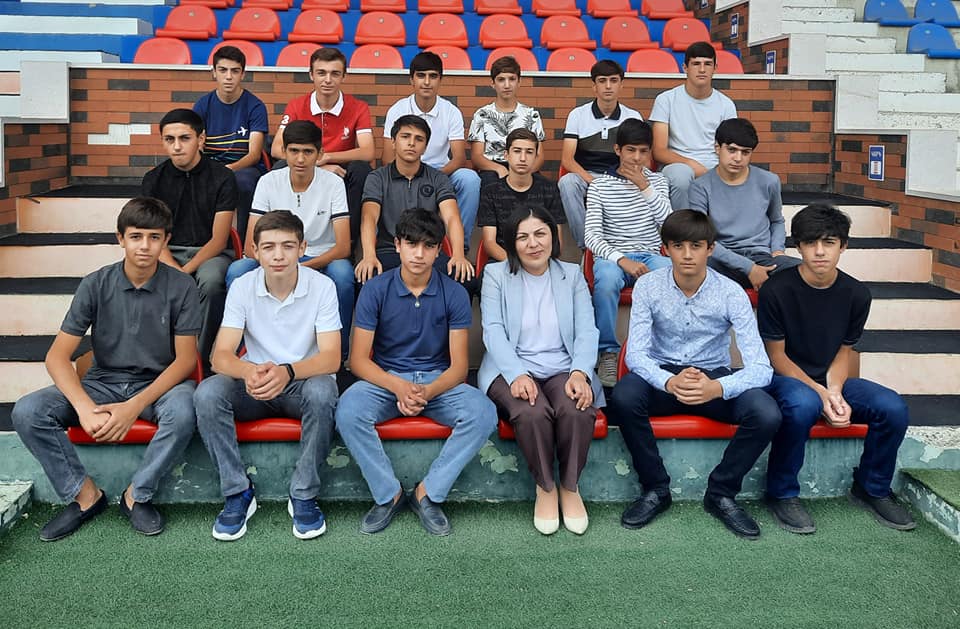 Արցախի ԿԳՄՍ նախարարը հանդիպել է «Լեռնային Արցախ» ֆուտբոլի մանկապատանեկան թիմի հետ