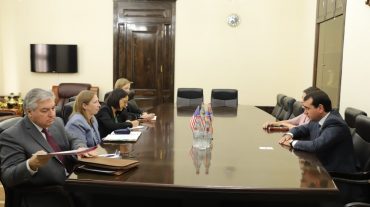 Շիրակի մարզպետը ԱՄՆ դեսպան Լին Թրեյսիի հետ հանդիպմանն ադրադարձել է մարզում նոր ենթակառուցվածքների գործարկման և մարզում տնտեսական նոր տեղաշարժի հնարավորություններին