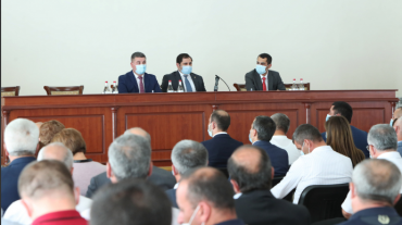 Փոխվարչապետ Սուրեն Պապիկյանը ներկայացրել է Գեղարքունիքի նորանշանակ մարզպետ Կարեն Սարգսյանին