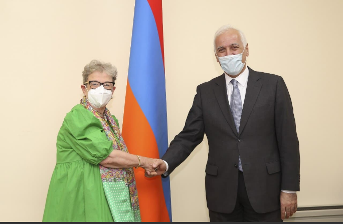 Նախարար Վահագն Խաչատուրյանը և ՀՀ-ում ԵՄ դեսպան Անդրե Վիկտորինը անդրադարձել են ԲՏԱ ոլորտում պետություն-մասնավոր հատված փոխգործակցության կարևորությանը