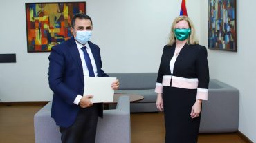 Իռլանդիայի նորանշանակ դեսպանն իր հավատարմագրերի պատճենն է հանձնել ԱԳ նախարարի տեղակալին