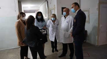 Լենա Նանուշյանն այցելել է առաջնային օղակի կազմակերպություններ