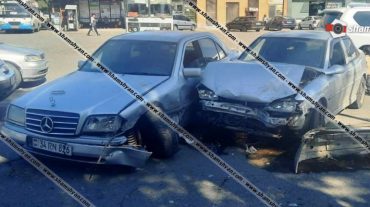 Մասիս քաղաքում բախվել են Mercedes-ն ու Opel-ը. կա վիրավոր