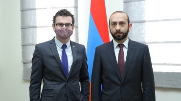 ՀՀ ԱԳ նախարարը հանդիպել է ՀՀ-ում Միացյալ Թագավորության դեսպանի հետ