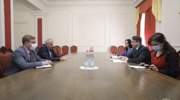 Տարածաշրջանային և եվրասիական ինտեգրման հարցերի մշտական հանձնաժողովի նախագահը հանդիպել է ՀՀ-ում ՌԴ դեսպանին