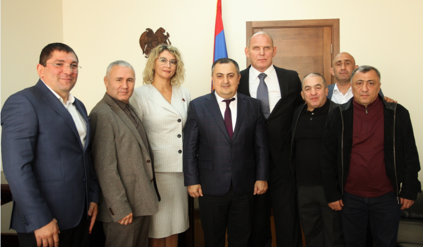 Կարեն Գիլոյանն ընդունել է Օլիմպիական չեմպիոններ Ալեքսանդր Կարելինին և Մնացական Իսկանդարյանին