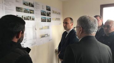ՀՀ քաղաքաշինության կոմիտեի նախագահի հետ Շիրակի մարզպետարանում քննարկվել են տնակների խնդրի լուծմանն ուղղված աշխատանքների ընթացքը