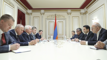 Ալեն Սիմոնյանն ընդունել է հայ-ռուսական միջտարածաշրջանային 8-րդ համաժողովի մասնակիցների պատվիրակությանը