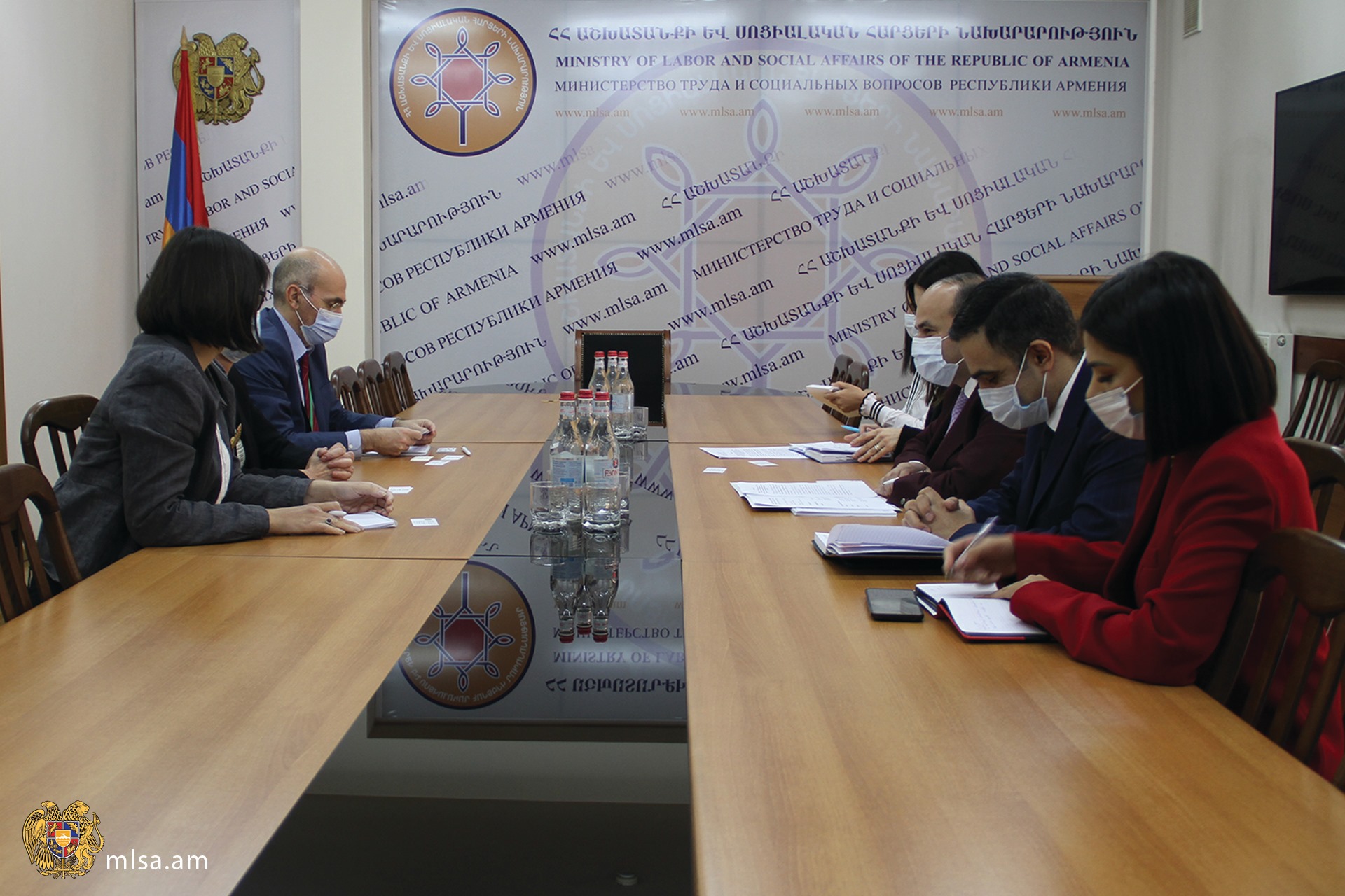 Աշխատանքի և սոցիալական հարցերի նախարարն ընդունել է ՀՀ-ում Ֆրանսիայի դեսպանին