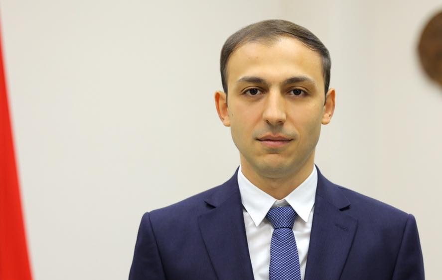 Շուշիի անցակետի մոտ պայթուցիկ սարք նետած Նորայր Միրզոյանը կալանավորված կամ ձերբակալված չէ և գտնվում է բուժհիմնարկում