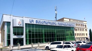 Ստեփանակերտի մի շարք փողոցներում նոր ճանապարհային նշաններ են տեղադրվել
