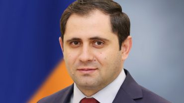 Բոլորիդ մաղթում եմ խաղաղ հայրենիք. ՀՀ պաշտպանության նախարարի ուղերձը բուժծառայողի օրվա կապակցությամբ