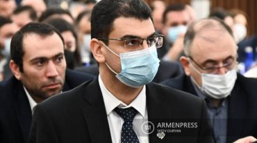 Երևանի քաղաքապետարանում մեկնարկեց Հրաչյա Սարգսյանին քաղաքապետ ընտրելու փակ քվեարկությունը
