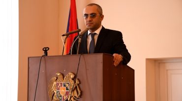 Արմավիրի մարզպետն հյուրընկալել է Արցախյան 2-րդ պատերազմում Արմավիրի մարզի զոհված հերոսների կանանց և երեխաներին
