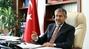 Թուրքական լիրայի արժեզրկման ֆոնին հրաժարական է տվել գանձապետարանի և ֆինանսների նախարարը