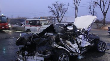 Շիրակի փողոցում բեռնատարի հետ բախման հետևանքով «Mercedes-Benz E-Class»-ն այրվել է․ մայթեզրին հայտնաբերվել է վարորդի դին