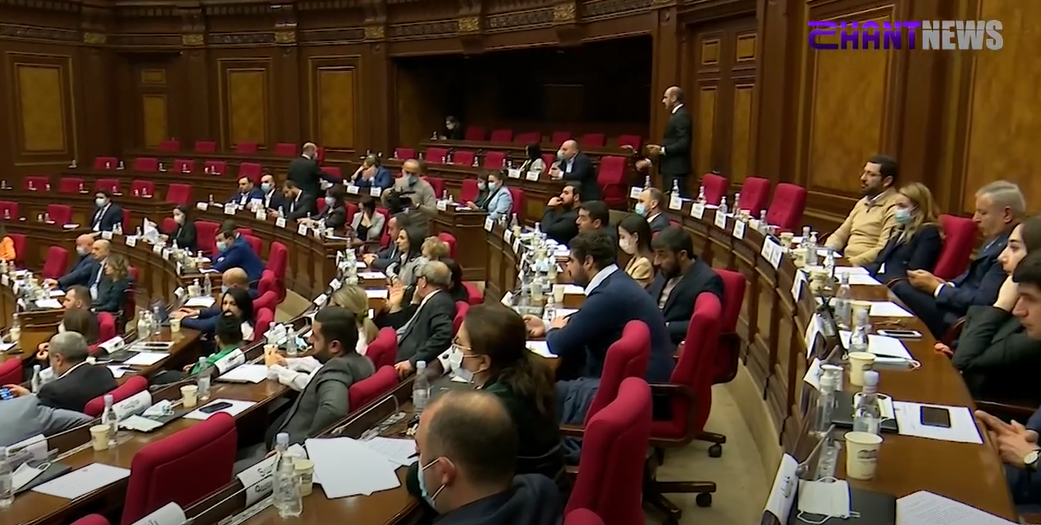 Ինքնակամ շինություններից մինչև հանրակրթություն. խորհրդարանը քննարկեց և ավարտեց աշխատանքը