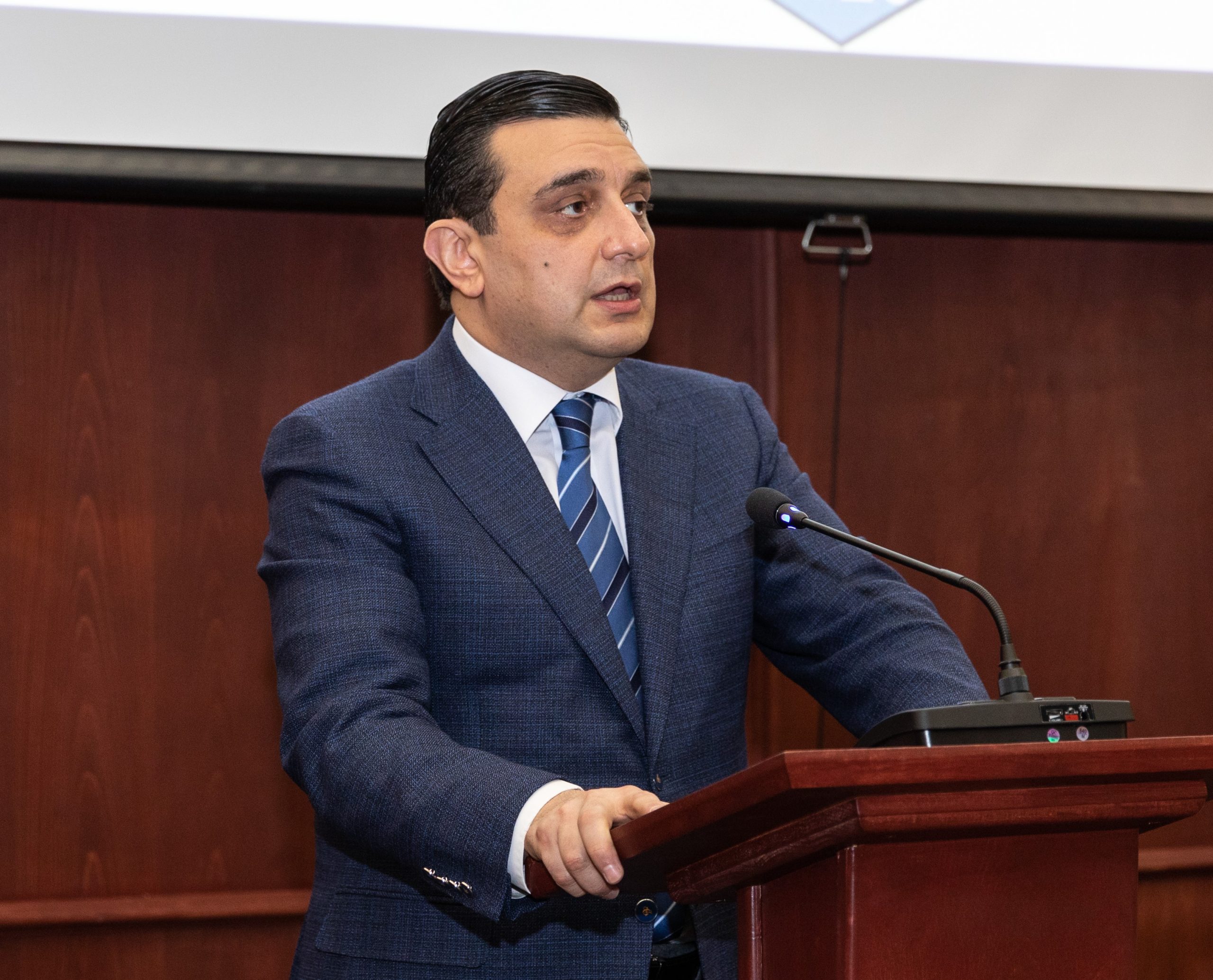 «Ամենօրյա աշխատանքում յուրաքաչյուրս բարձր պատասխանատվությամբ և մեծ նվիրումով իրականացնենք մեր առաքելությունը». Արմեն Մուրադյան