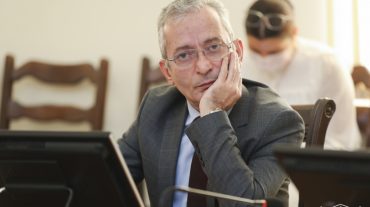 Լրացումներ են առաջարկվում «Պետական պաշտոններ և պետական ծառայության պաշտոններ զբաղեցնող անձանց վարձատրության մասին» օրենքում