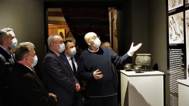 Բացվել է «Հողի գաղտնիքը. Շահումյանի նորահայտ դամբարանը (մ.թ.ա. 2800-2600 թթ.)» խորագրով ցուցահանդեսը
