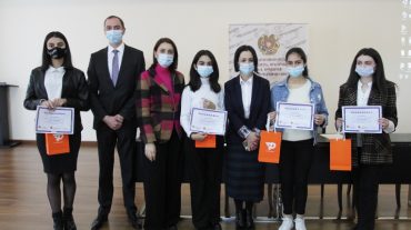 Լավագույն ձեռագիր նամակ գրող աշակերտները խրախուսվել են