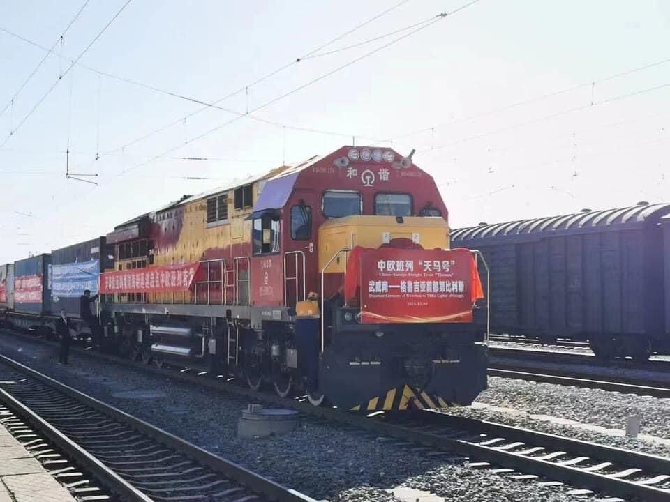 Չինաստանից Վրաստան է ուղևորվել առաջին կանոնավոր բեռնատար գնացքը