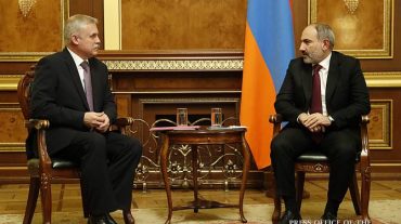 Հայաստանի վարչապետն ու ՀԱՊԿ գլխավոր քարտուղարը քննարկել են Ղազախստանում ստեղծված իրավիճակը