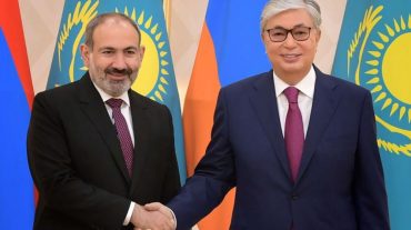 Փաշինյանը հեռախոսազրույց է ունեցել Տոկաևի հետ