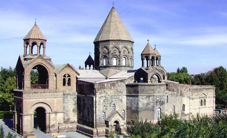 Կաթողիկոսի տնօրինությամբ կատարվել են եկեղեցականների նոր նշանակումներ