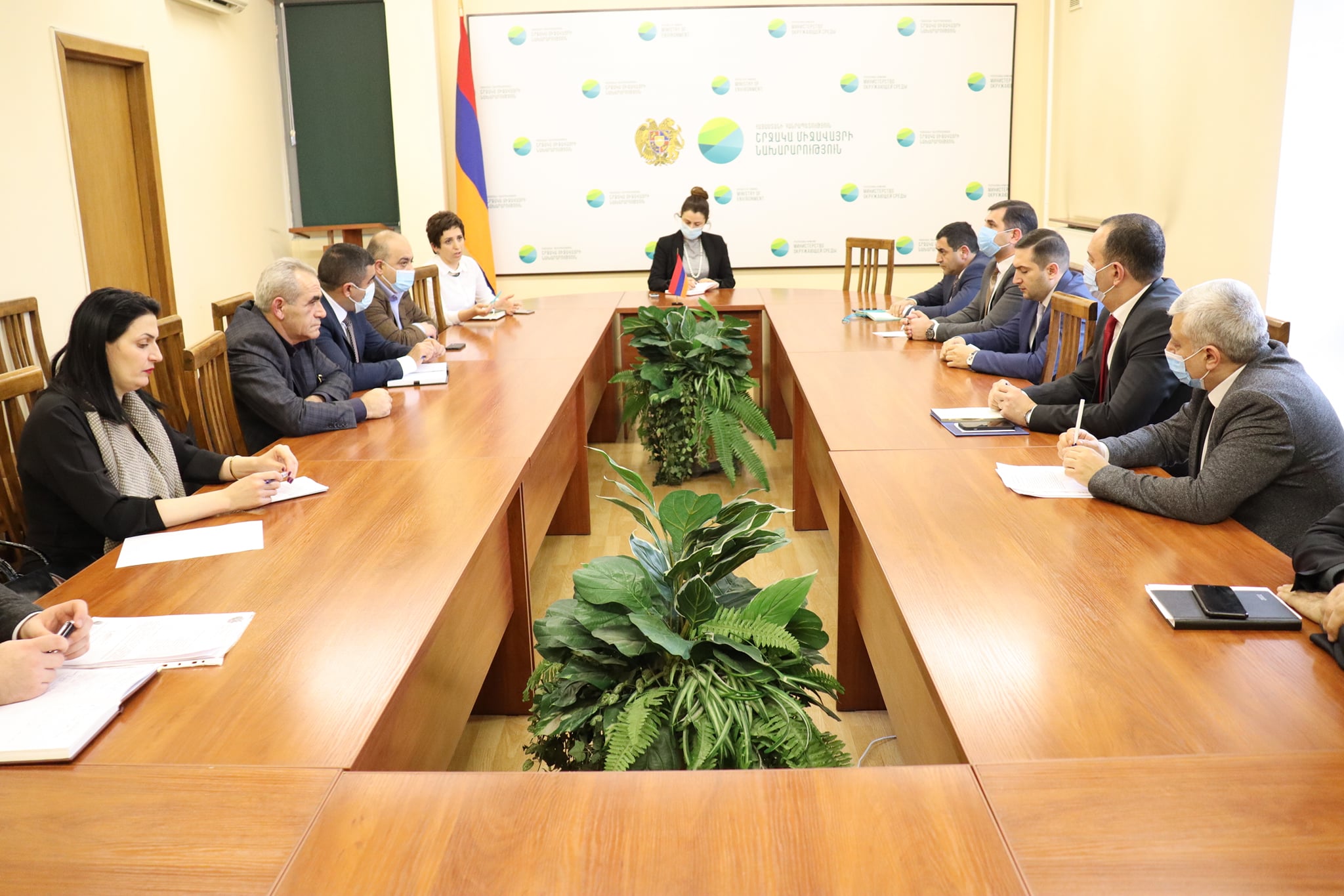 Տեղի է ունեցել քննարկում մինչև 50 միկրոն հաստությամբ պոլիէթիլենային տոպրակների վաճառքի արգելքի շուրջ