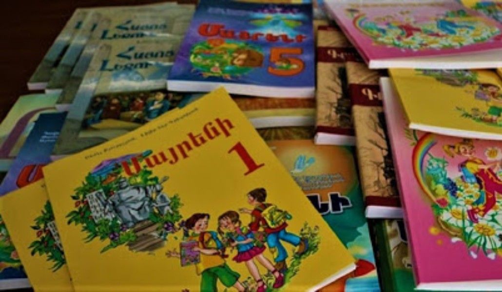 Կառավարությունը կողմ է ոչ պետական դպրոցների տարրական դասարանների աշակերտներին անվճար դասագրքեր տրամադրելու առաջարկին