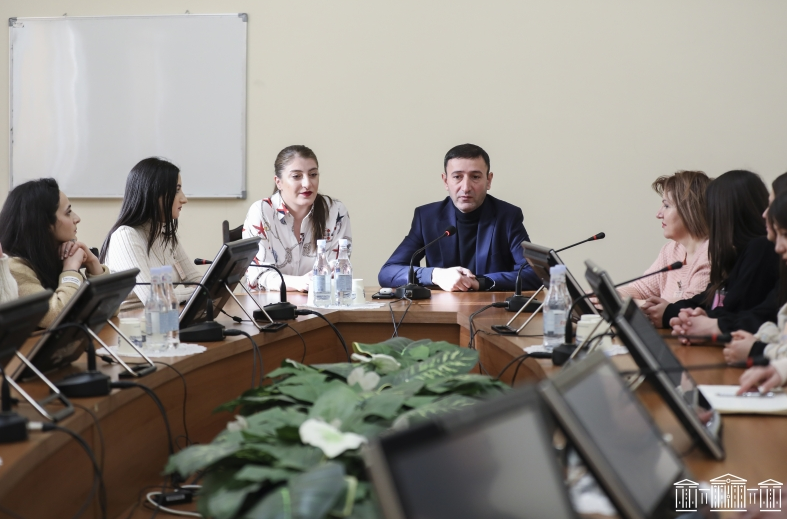 Բաբկեն Թունյանն ապագա տնտեսագետներին ներկայացրել է երկրի տնտեսությունը զարգացնելու մեխանիզմները