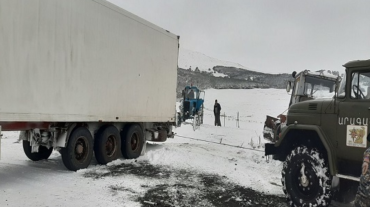 Փրկարարները դուրս են բերել 30 բարձված բեռնատար