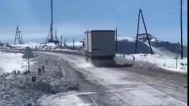 Վարդենյաց լեռնանցքը ծանրաքաշ և կցորդով տրանսպորտային միջոցների համար դժվարանցանելի է