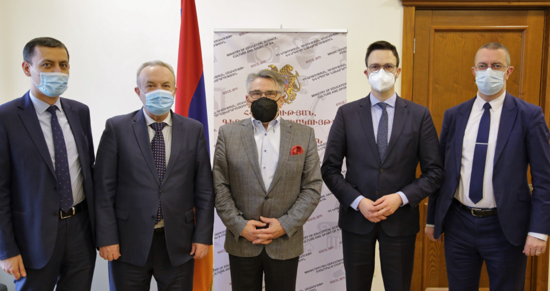 Վահրամ Դումանյանն ընդունել է «Կոնրադ Ադենաուեր» հիմնադրամի ներկայացուցիչներին