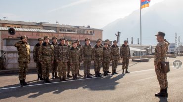 Նորակոչիկների հետ անցկացվում են մարտական պատրաստության տեսական և գործնական պարապմունքներ