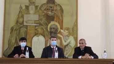 Գնել Սանոսյանն Արագածոտնի մարզի մարզպետարանի աշխատակազմին է ներկայացրել նորանշանակ մարզպետին