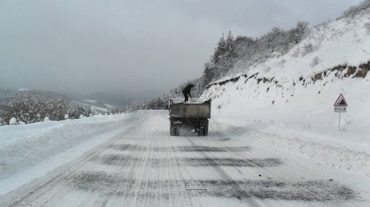 Վարդենյաց լեռնանցքը դժվարանցանելի է կցորդիչով բեռնատարների համար