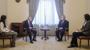 Մհեր Գրիգորյանն ու Գերմանիայի դեսպանն անդրադարձել են տրանսպորտային ուղիների ապաշրջափակման ուղղությամբ տարվող աշխատանքներին