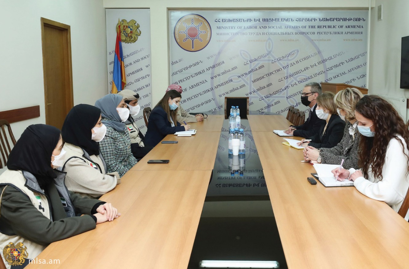 Աշխատանքի և սոցիալական հարցերի նախարարի տեղակալն ընդունել է ԱՄԷ Կարմիր մահիկ բարեգործական կազմակերպության պատվիրակությանը
