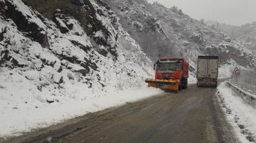 Գորիս-Սիսիան, Արագյուղ-Բուժական ավտոճանապարհներին և Ստեփանավանի ոլորաններում տեղ-տեղ մերկասառույց է