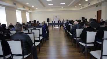 ԿԳՄՍ նախարարի տեղակալը քննարկում է ունեցել մանկապատանեկան մարզադպրոցների ներկայացուցիչների հետ