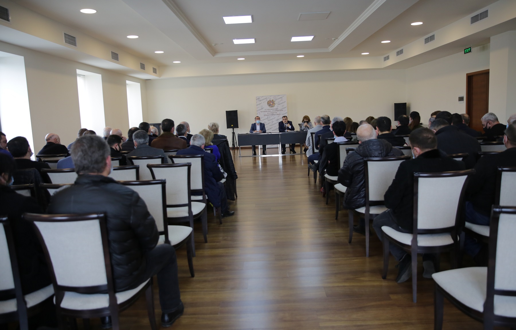 ԿԳՄՍ նախարարի տեղակալը քննարկում է ունեցել մանկապատանեկան մարզադպրոցների ներկայացուցիչների հետ