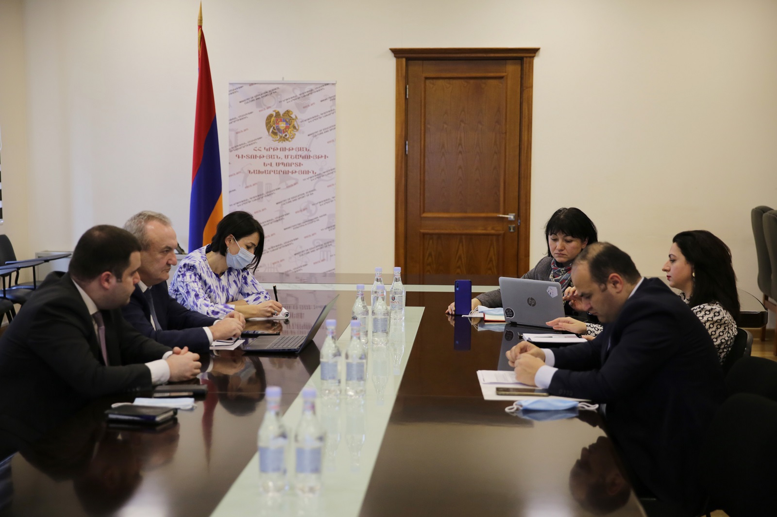 Բուհերի պետպատվերի տեղերի բաշխման հարցը՝ երեք գերատեսչությունների քննարկման առանցքում