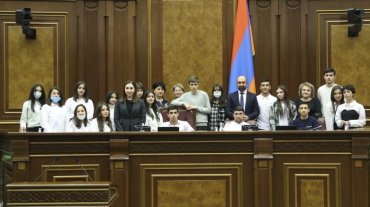 Ազգային ժողովը հյուրընկալել է աշակերտների ու ուսուցիչների