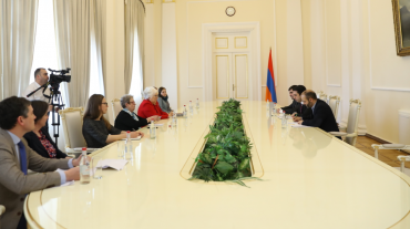 Ալեն Սիմոնյանն ընդունել է ԵՄ-Հայաստան խորհրդարանական գործընկերության կոմիտեի համանախագահի գլխավորած պատվիրակությանը