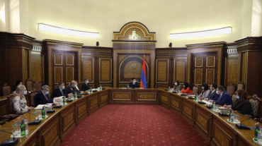 COVID-19-ի դեմ կարելի է պատվաստվել ապաքինվելուց 14 օր անց․ փոխվարչապետ  Մաթևոսյանին ներկայացվել է կորոնավիրուսային հիվանդության ներկա համաճարակաբանական իրավիճակը