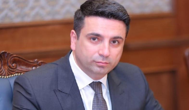 Ալեն Սիմոնյանը շնորհավորական ուղերձներ է հղել Իրանի նախագահին և հոգևոր առաջնորդին` Իսլամական հեղափոխության հաղթանակի տարեդարձի առթիվ
