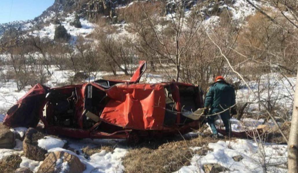 Վայք-Ջերմուկ ավտոճանապարհին ավտոմեքենան ընկել է ձորը․ վարորդը մահացել է