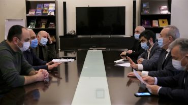 ԿԳՄՍ նախարարն ընդունել է ԳԱԱ օրգանական և դեղագործական քիմիայի գիտատեխնոլոգիական կենտրոնի ներկայացուցիչներին